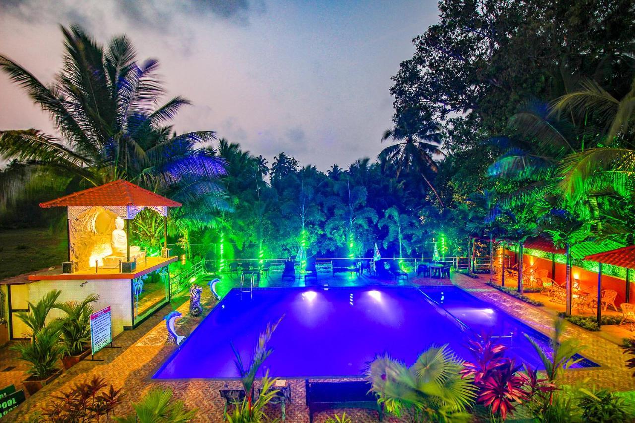 Fabescape Sk Studios With Pool & Gym, Arpora Stare Goa Zewnętrze zdjęcie