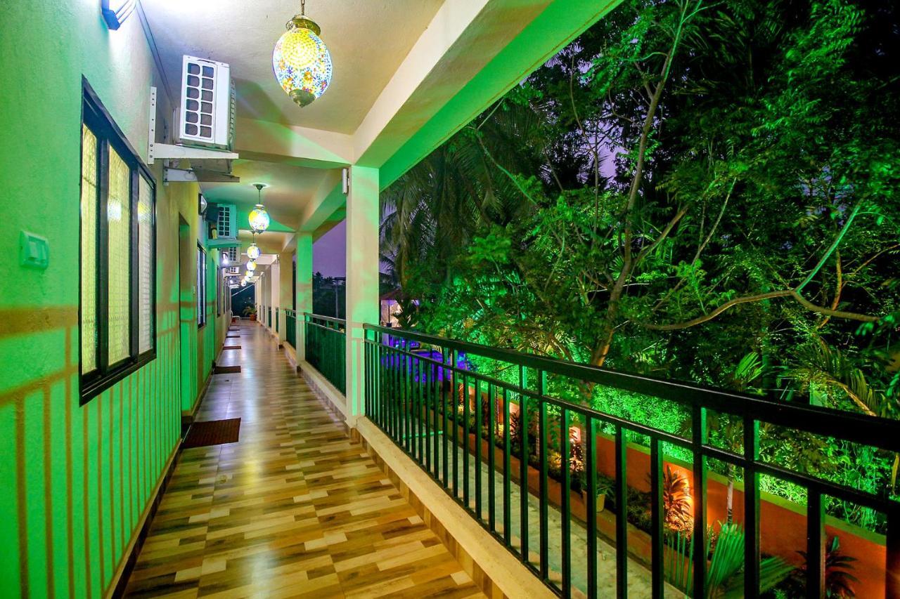 Fabescape Sk Studios With Pool & Gym, Arpora Stare Goa Zewnętrze zdjęcie